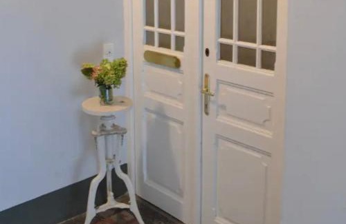 Graz Appartement | Charmantes Studio-Apartment im Shabby Chic Stil mit Balkon und Gartenblick - Ihr perfektes Zuhause in Graz