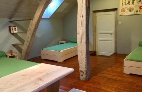 Berfay Maison | Charme du XVIIe avec grand terrain clos, dépendances restaurées, jardin, garage fermé et équipements divers - FR-1-410-157