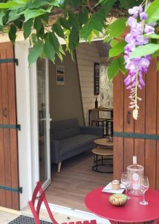 Saint-Aigulin Appartement | Charme et Nature, appartement cosy avec étang privé, au carrefour de 3 départements