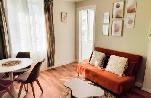 Lisieux Appartement | CHARME & VUE IMPRENABLE - Face au Jardin de L'Évêché