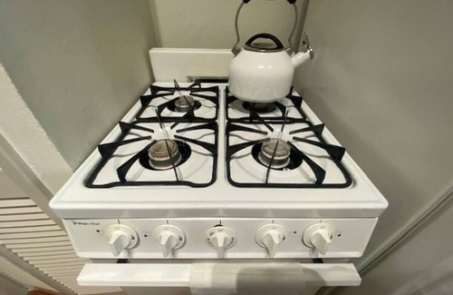 West University Maison | Charmer / 3 Blocks from U of A / 1 BR 1 BA / Sleep 3