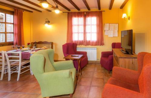 Fresneda de la Tiron Maison | Charming House in Fresneda de la Sierra Tirón with Garden.