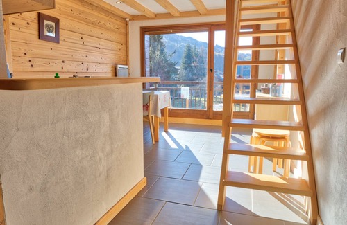 Notre-Dame-de-Bellecombe Appartement | Charmant duplex rénové, vue sur Mont Charvin, 4 pers.