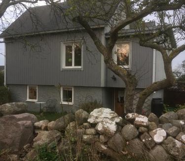 Kopingsvik Villa | Charmig Ölandsgård