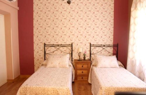 Villanueva de los Infantes Maison | Charming House in Villanueva de los Infantes with Enclosed Garden