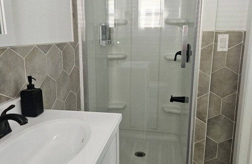 Oceanside Maison | Charming 1-bedroom 1-bath attached to our house with seperate entrance