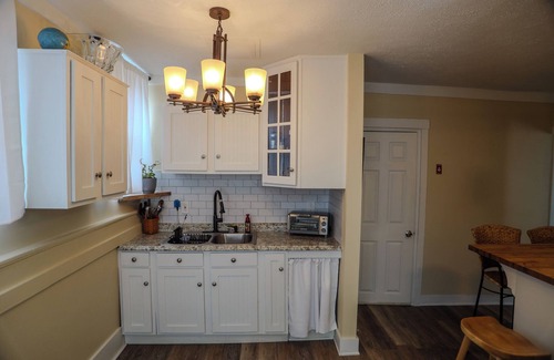 Biddeford Appartement | Charming 1-bedroom apartment in lovely Biddeford with AC, WiFi
