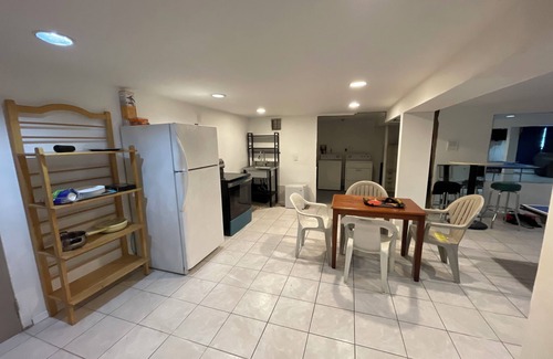 Dix Hills Appartement | Charming 1-bedroom apartment in Dix Hills with AC, WiFi, fitness room, ping pong