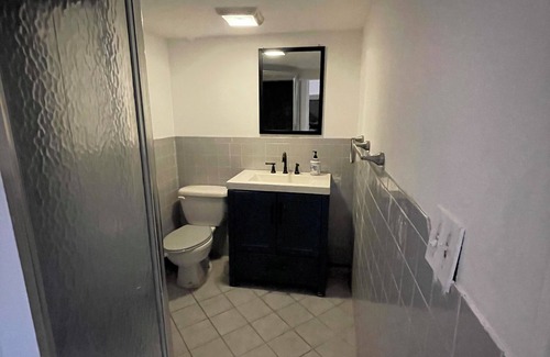 Dix Hills Appartement | Charming 1-bedroom apartment in Dix Hills with AC, WiFi, fitness room, ping pong