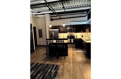 Central Business District Appartement | Charming 1-bedroom apartment with WiFi and AC in Kalamazoo