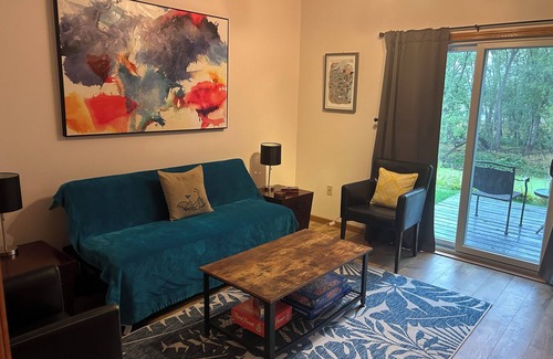 La Crosse Appartement | Charming 1-bedroom apartment on the Mississippi backwaters. Close to everything.