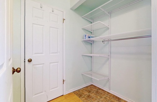 Breslau Maison | Charming 1 Bedroom Apartment Overlooking Garden