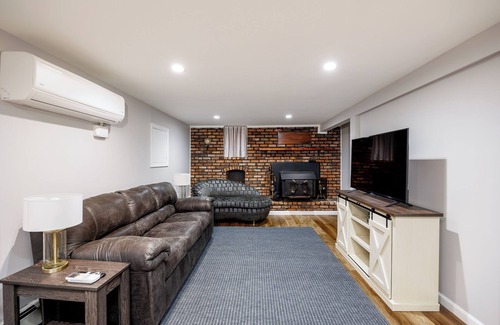 Seaford Maison | Charming 1-bedroom apt with WiFi, AC in soothing Seaford