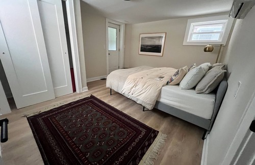 Petworth Maison | Charming 1-bedroom basement with private entrance near Petworth metro