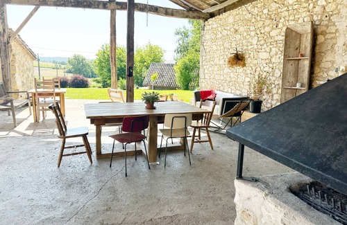Esclottes Cottage | Charming 1-bedroom cottage in enchanting Esclottes with AC