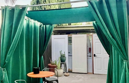 Ojai Maison | Charming 1-bedroom house in fantastic Ojai with AC close to town