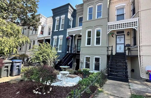 Capitol Hill Maison | Charming 1-bedroom house with WiFi, AC in enchanting Washington