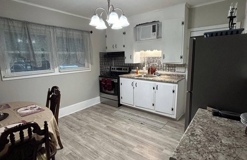 Kingstree Maison | Charming 1-bedroom house in awesome Kingstree with AC, WiFi