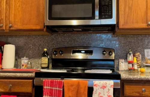 San Pablo Maison | Charming 1-bedroom house in peaceful San Pablo with WiFi.
