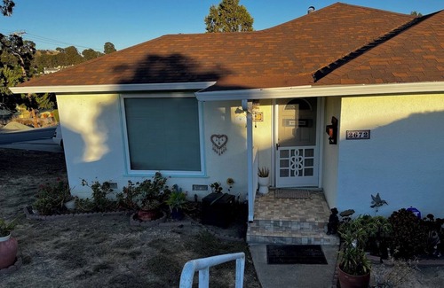 San Pablo Maison | Charming 1-bedroom house in peaceful San Pablo with WiFi.