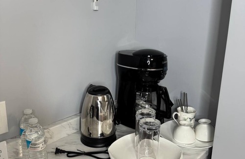 Uniondale Maison | Charming 1-bedroom house with WiFi, AC in delightful Uniondale