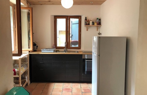 Sisteron Maison | Charming 1-bedroom house in quiet area of Sisteron with WiFi