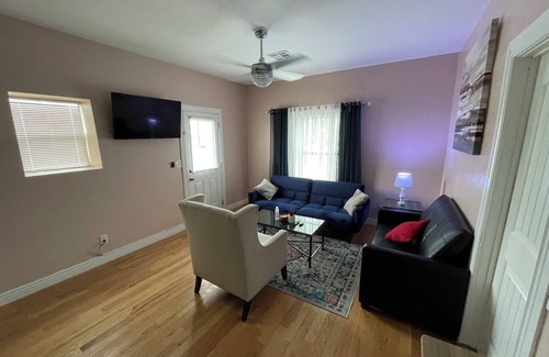 Governmental Mall Maison | Charming 1-bedroom house with WiFi - Unit #2