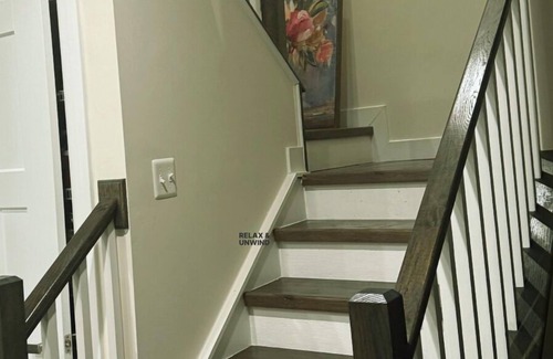 Laurel Maison | Charming 1-bedroom townhome in Laurel with WiFi, AC
