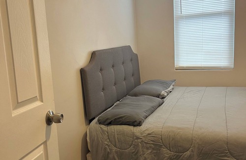 St. Louis Maison | Charming 1-bedroom with WiFi, AC in awesome St. Louis