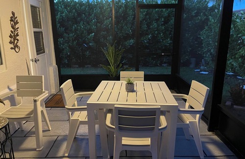 Tamarac Maison | Charming 1-bedroom with private entrance Tamarac.