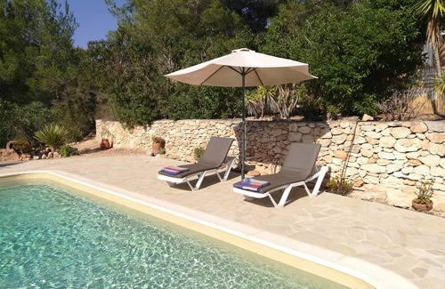 Sant Agusti des Vedra Appartement | Charmant studio 1 chambre avec piscine privée.
