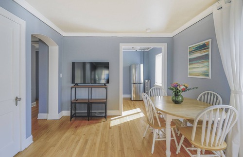 Goose Hollow Copropriété | Charming 1-BR, Historic Downtown. Free Parking.