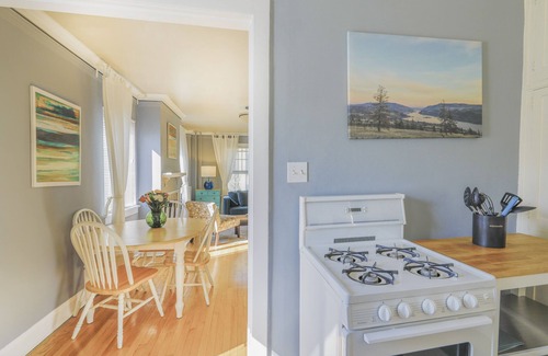 Goose Hollow Copropriété | Charming 1-BR, Historic Downtown. Free Parking.