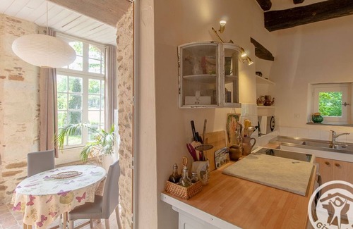Rochefort-sur-Loire Cottage | Charmant gîte familial avec parc, près des vignobles, à 30 min d’Angers - Confort et cadre raffiné.