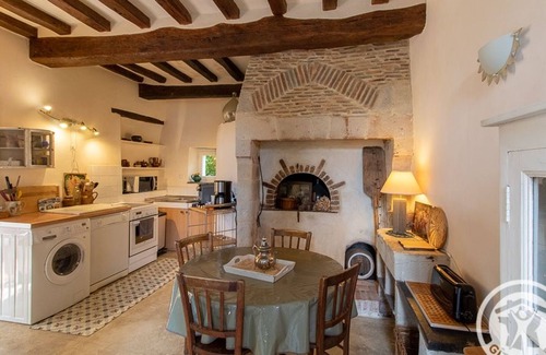 Rochefort-sur-Loire Cottage | Charmant gîte familial avec parc, près des vignobles, à 30 min d’Angers - Confort et cadre raffiné.