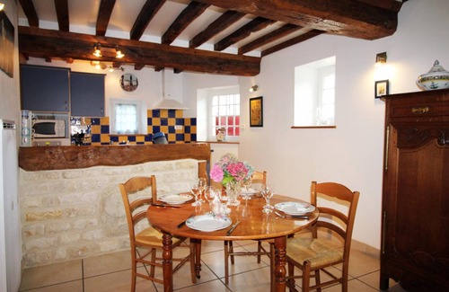 Goulet Cottage | Maison 17e siècle avec jardin et terrasse, proche Haras du Pin et plages, max 5 pers, tout inclus.