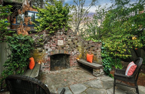 Berkeley Maison | Charming 1924 unit with garden, modern updates, and serene Berkeley views.