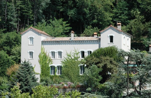 Vals-les-Bains Cottage | Charmante maison du 19ème siècle avec piscine chauffée à Vals les Bains-Ardèche
