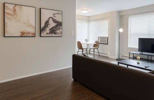 Hyde Park Appartement | Charming 1BR/1BA Apt in Chicago