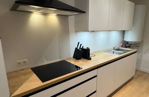 Wondelgemstraat Appartement | Charming 1BR Apartment | Walk to City Center