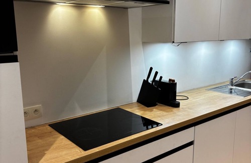 Wondelgemstraat Appartement | Charming 1BR Apartment | Walk to City Center