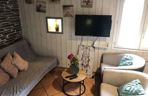 Beaufort-en-Anjou Maison | Charming 2-bedroom house in beautiful Beaufort-en-Anjou with WiFi