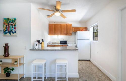 Riverside Park Appartement | Charming 2 bed 1 bath Gem 10 min to Beach!