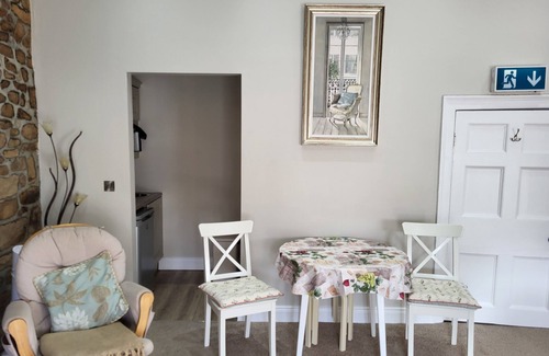 Donegal Maison | Charming 2-bed Apartment in Donegal Town Centre