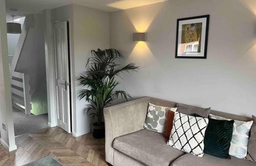 New Earswick Appartement | Charming 2-Bed Apartment with free parking 10 mins drive to York City