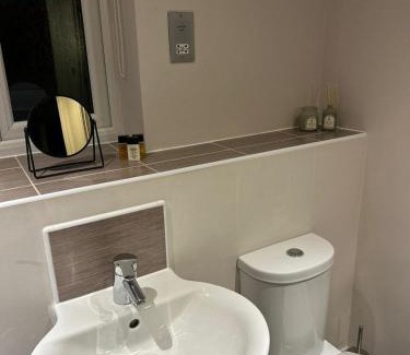 Glapthorn Appartement | Charming 2 Bed Countryside House with Free Parking