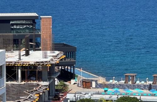Zeytinlik Maison | Charming 2-bedroom apartment in nice Kyrenia District with WiFi, AC