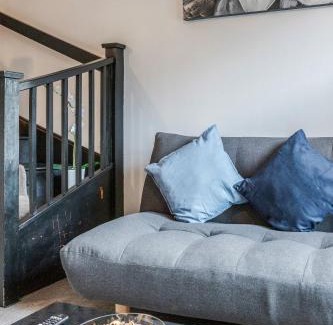 Redbridge Maison | ✪ Charming ✪ 2 Bed House with Garden & Parking ✪ Perfect Location ✪ Greater London ✪ Woodford/Enfield ✪