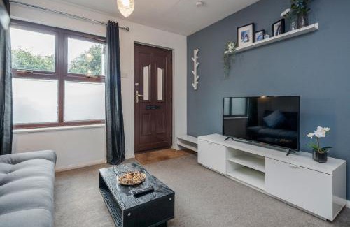 Redbridge Maison | ✪ Charming ✪ 2 Bed House with Garden & Parking ✪ Perfect Location ✪ Greater London ✪ Woodford/Enfield ✪
