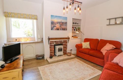 Rhoscolyn Maison | Charming 2 Bed House near Rhoscolyn DISCOUNTS FOR